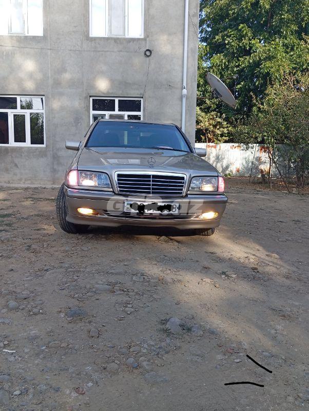Mercedes C 180