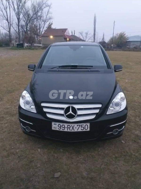 Mercedes B 180