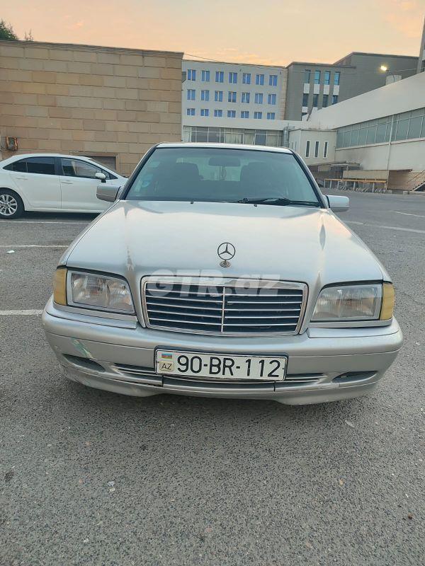 Mercedes C 180