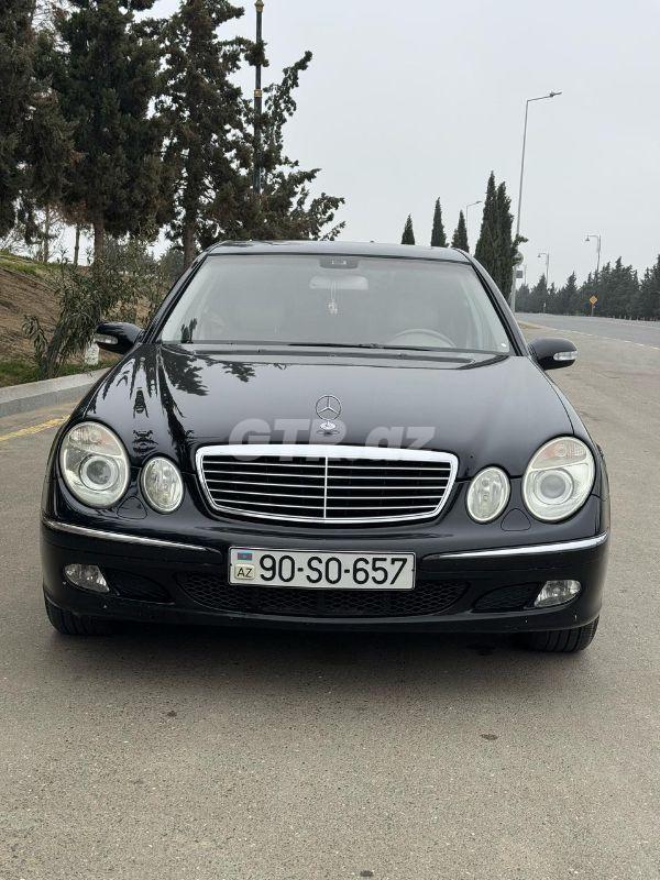 Mercedes E 320