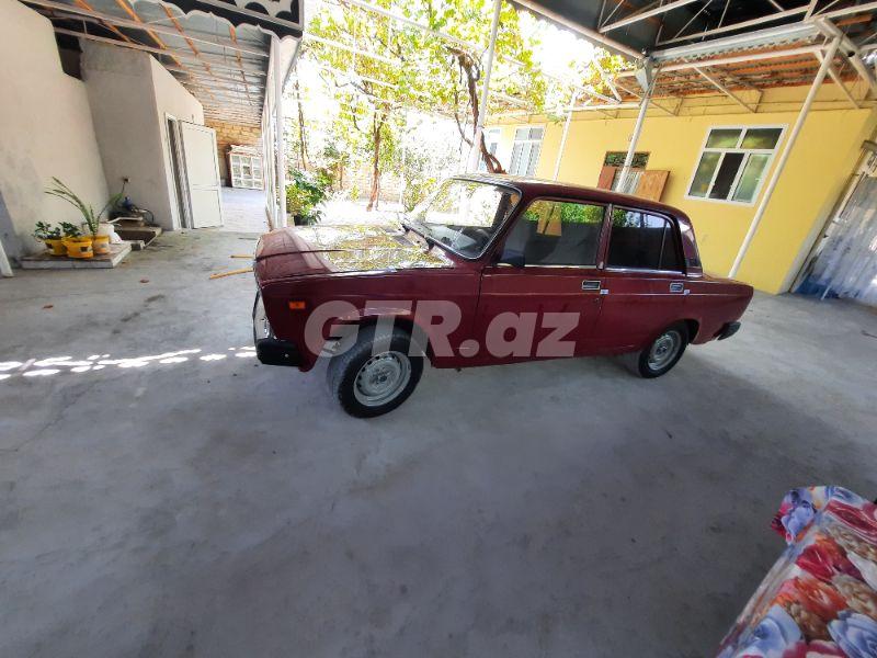 LADA (VAZ) 2107