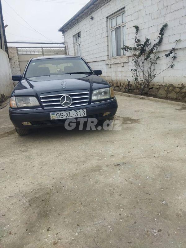 Mercedes C 180