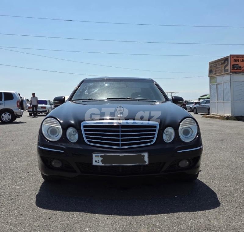 Mercedes E 220