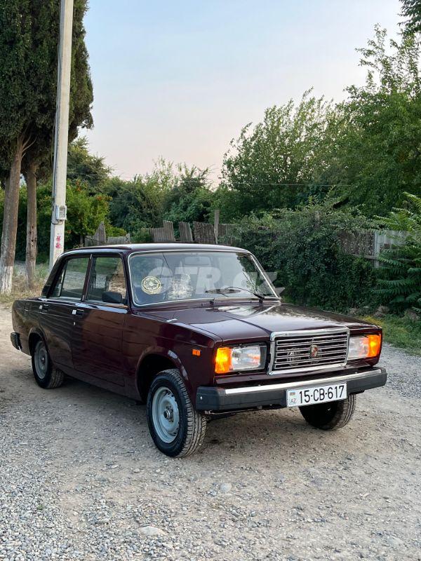 LADA (VAZ) 2107
