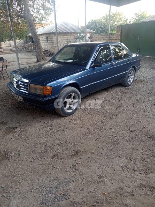 Mercedes 190