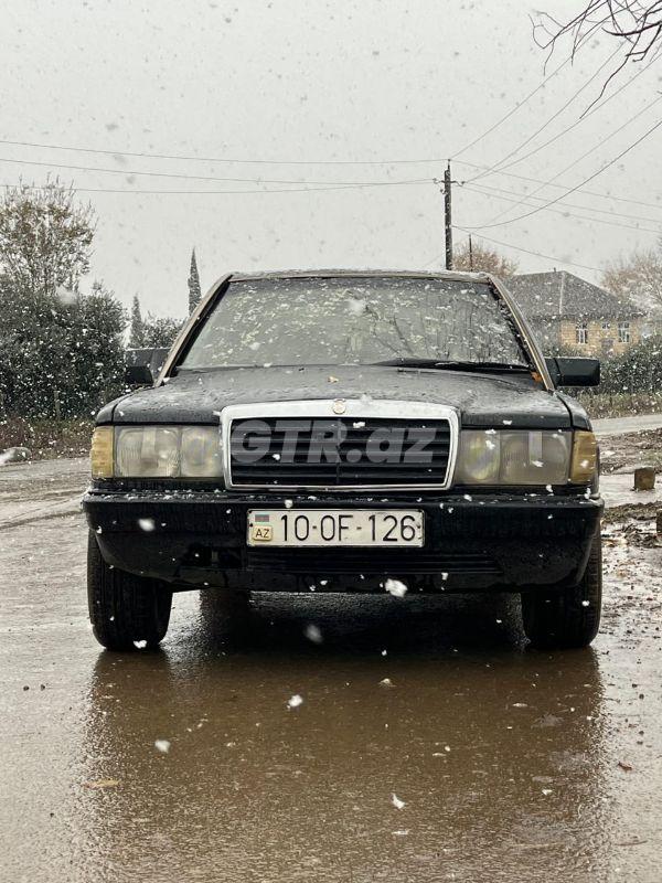 Mercedes 190