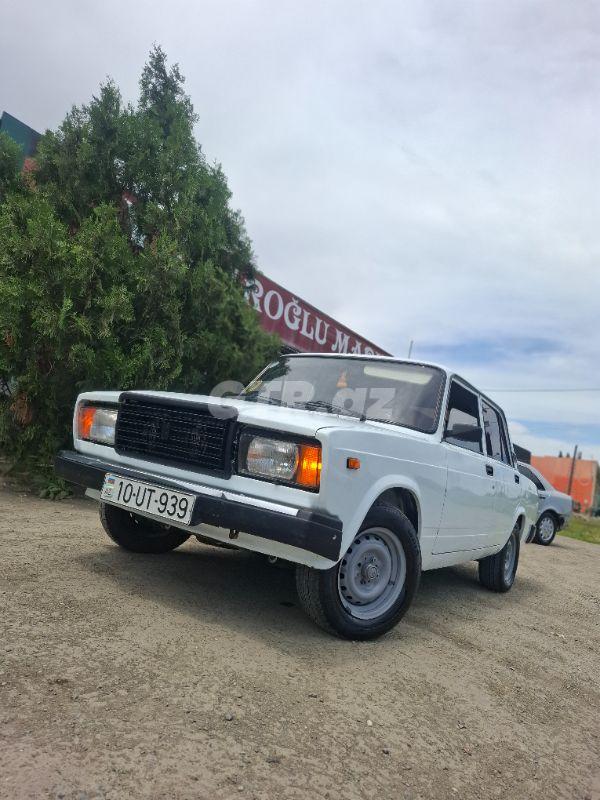 LADA (VAZ) 2107