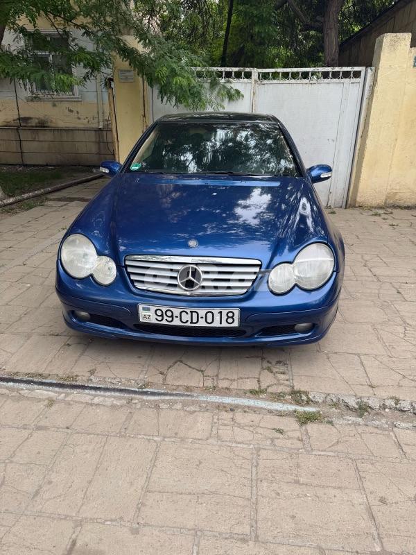Mercedes C 200