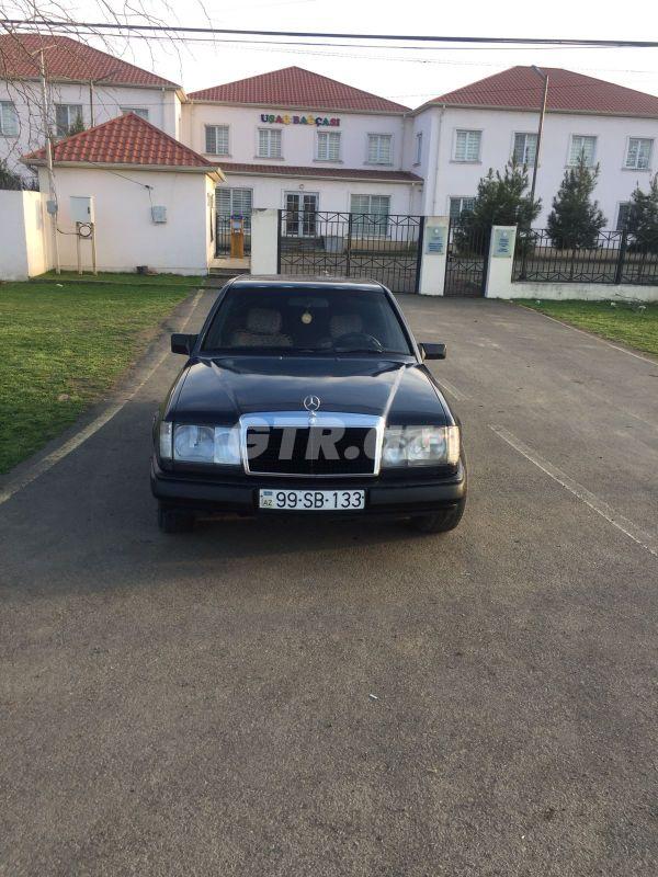 Mercedes E 230