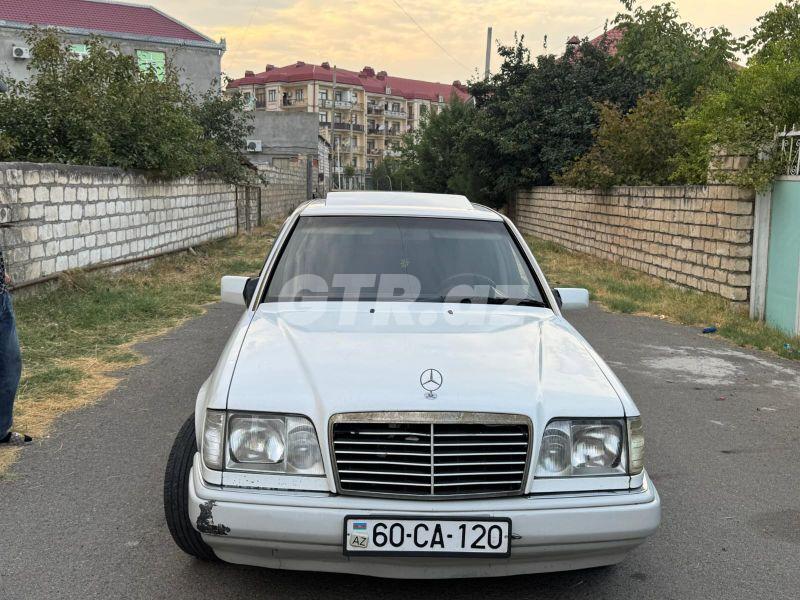 Mercedes E 200