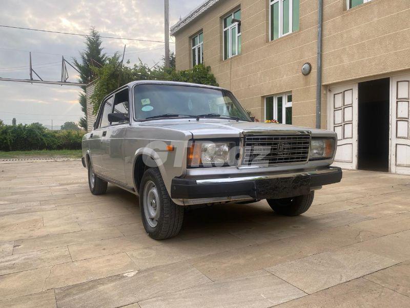 LADA (VAZ) 2107