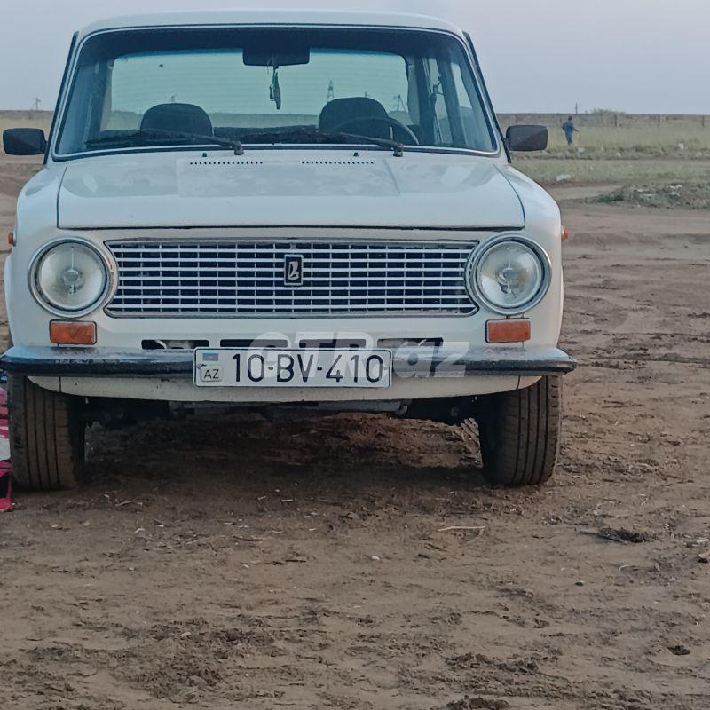 LADA (VAZ) 21011