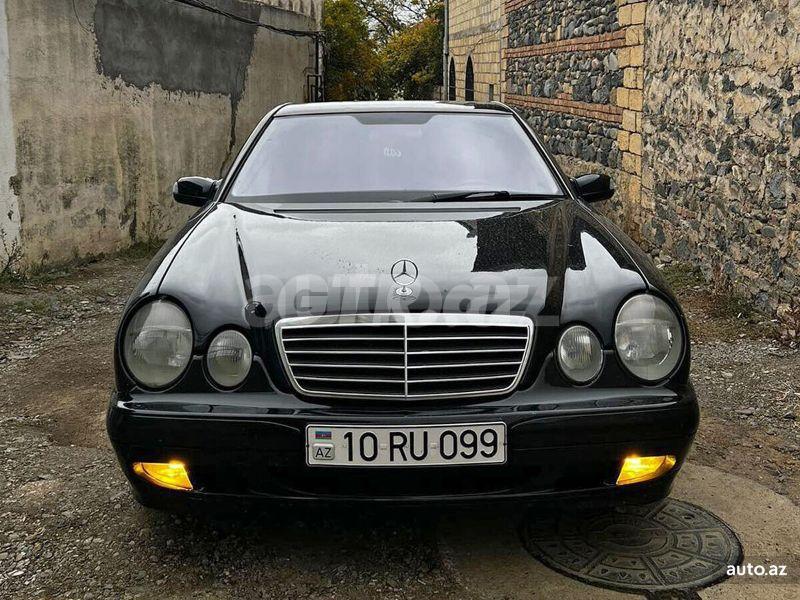 Mercedes 200 E