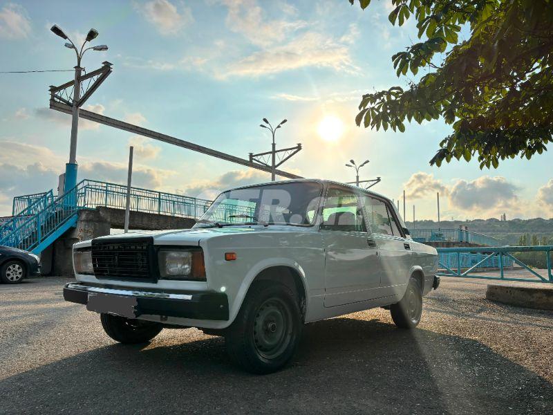 LADA (VAZ) 2107