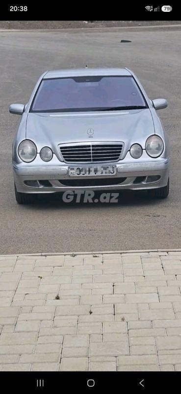 Mercedes E 270