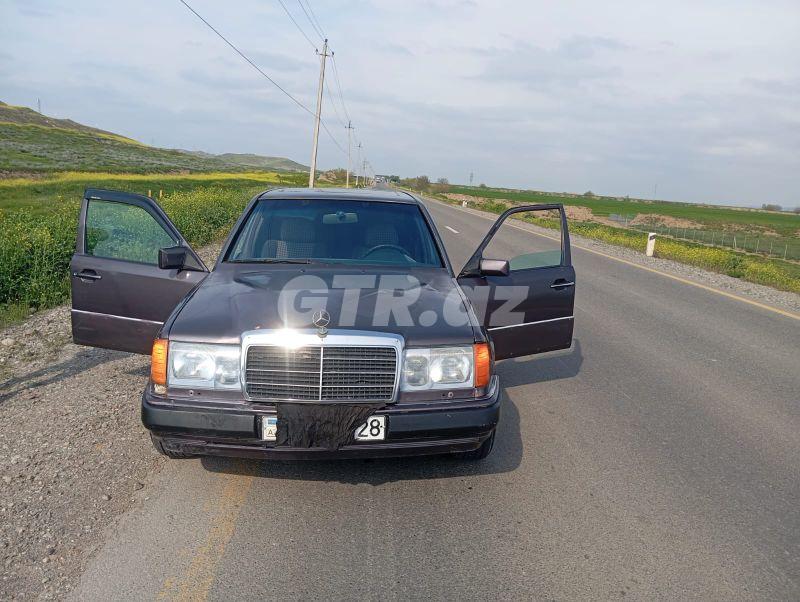 Mercedes E 200
