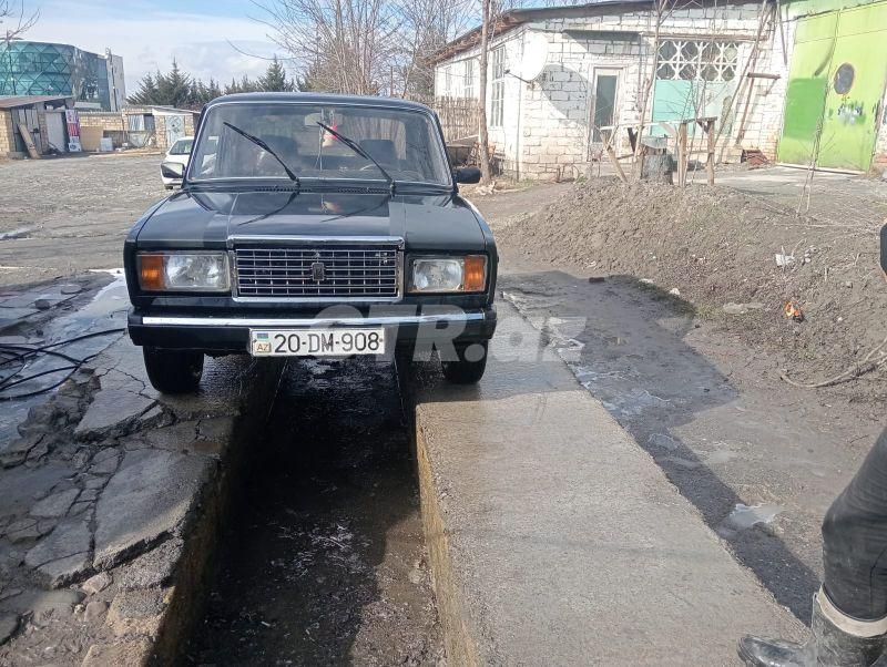 LADA (VAZ) 2107