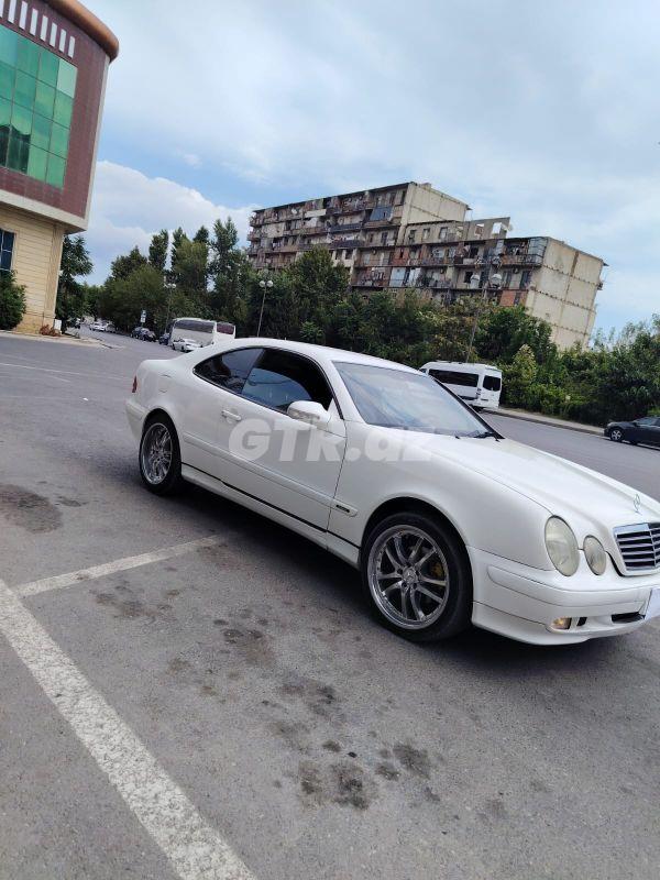 Mercedes C 200