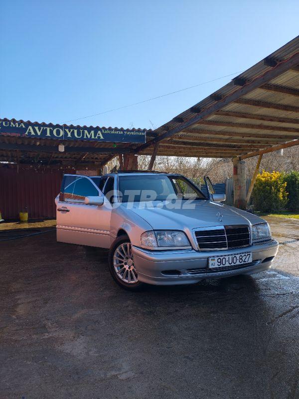 Mercedes C 230