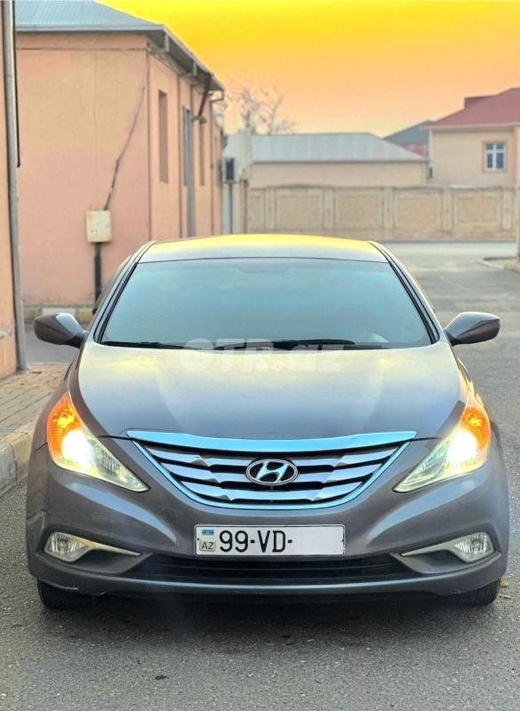 Hyundai Sonata