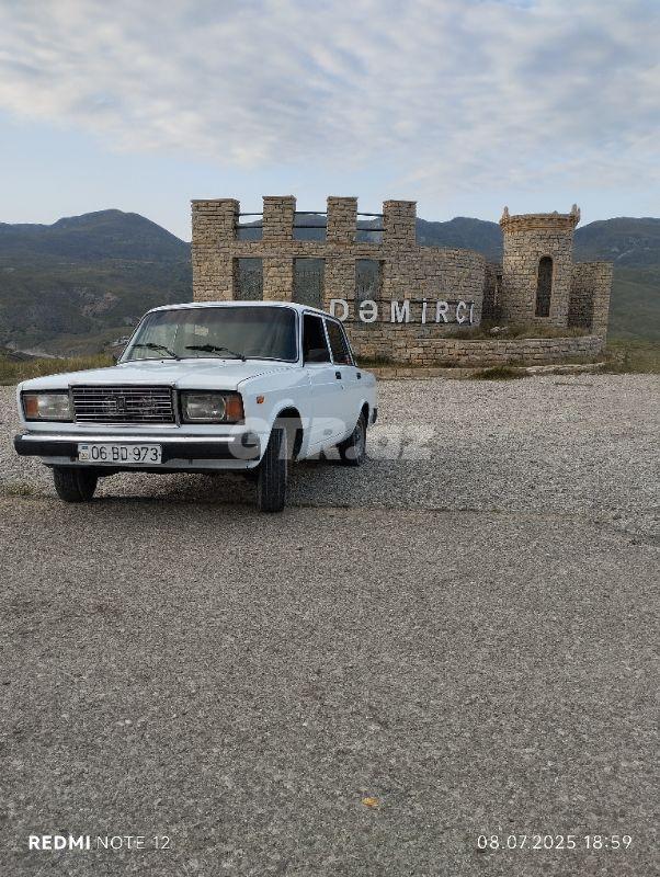 LADA (VAZ) 2107