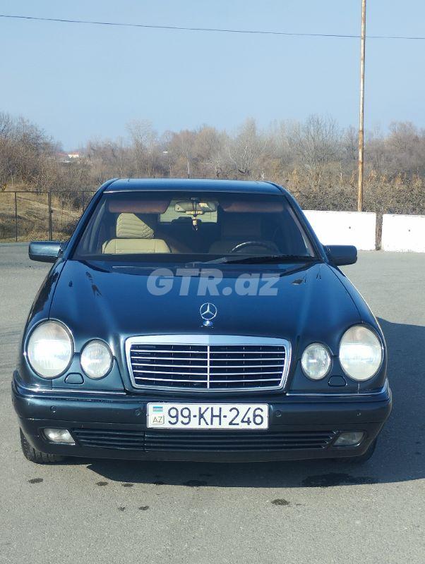 Mercedes E 230