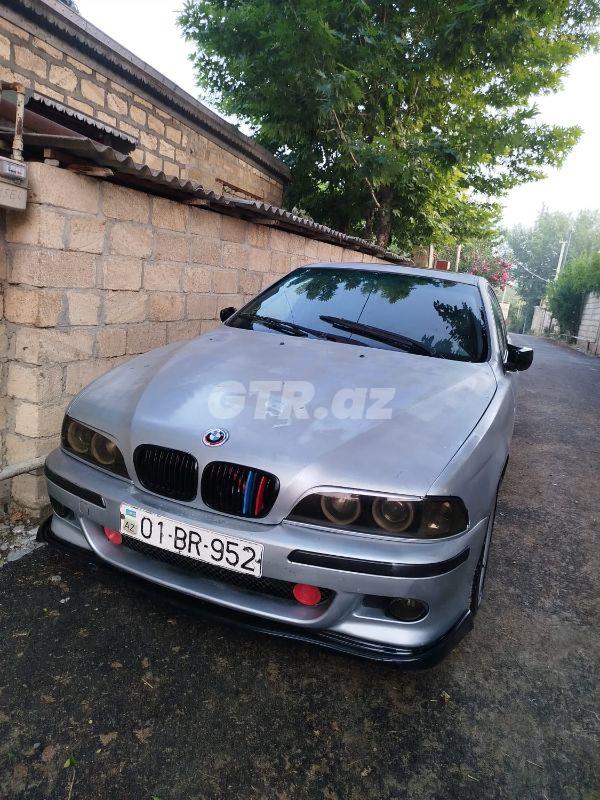 BMW 525