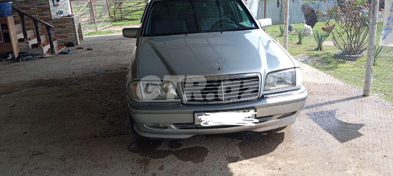 Mercedes C 240