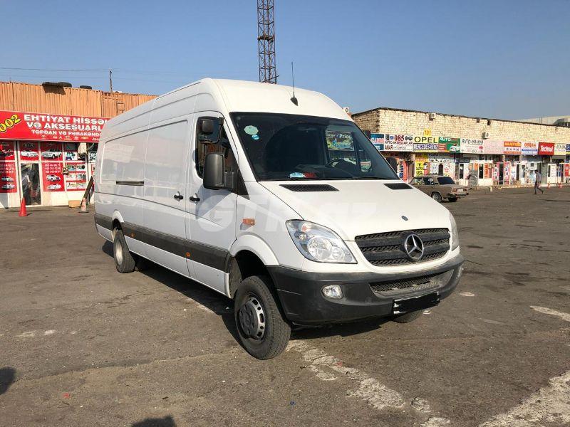 Mercedes Sprinter 518