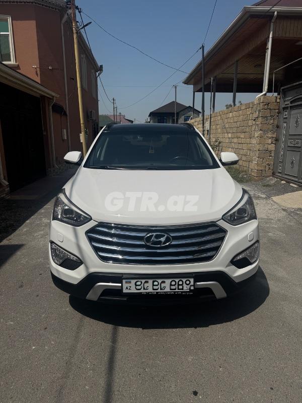 Hyundai Grand Santa Fe
