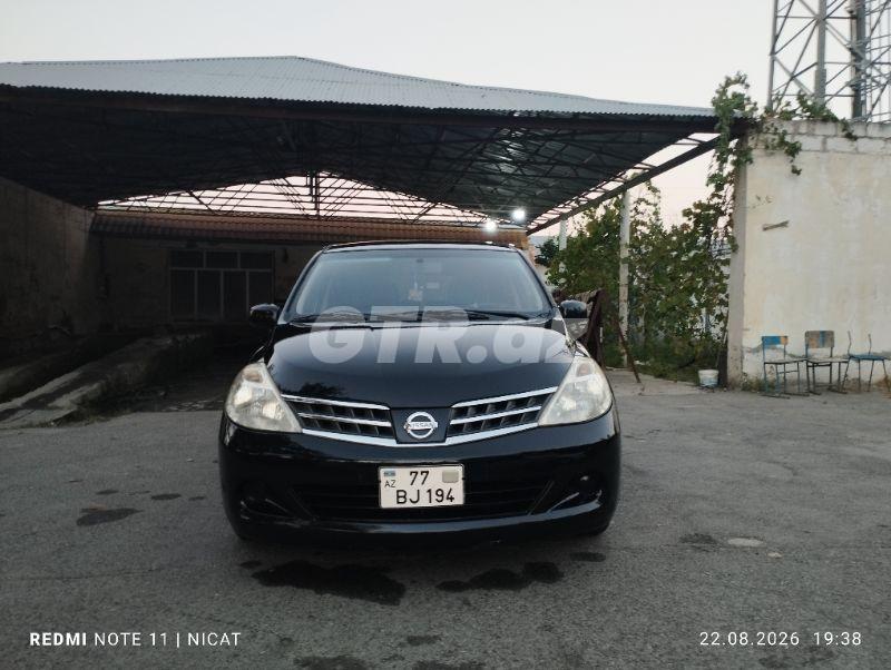 Nissan Tiida