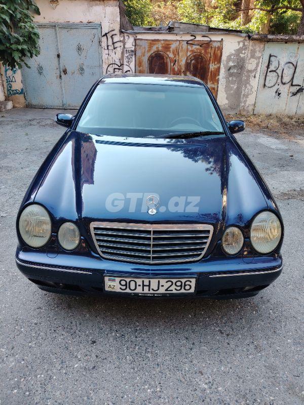 Mercedes E 240