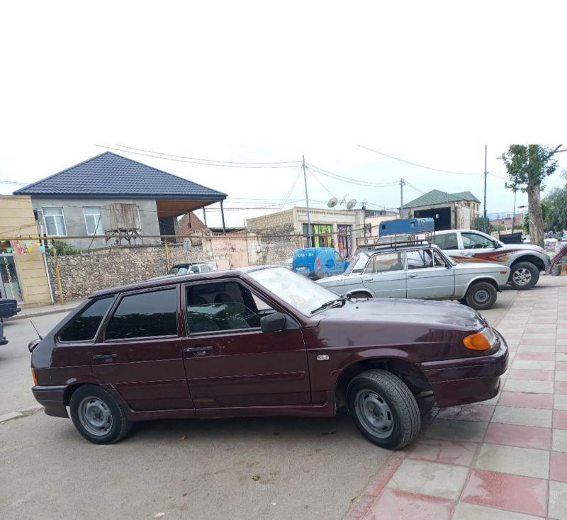 LADA (VAZ) 2114