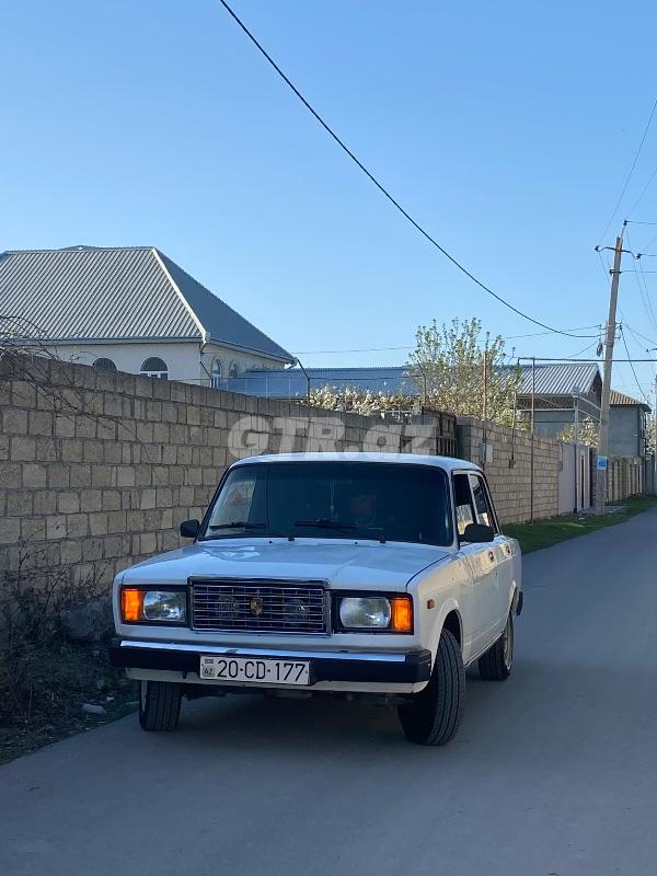 LADA (VAZ) 2107