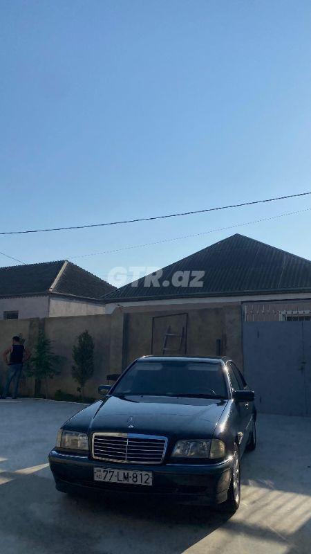Mercedes C 180