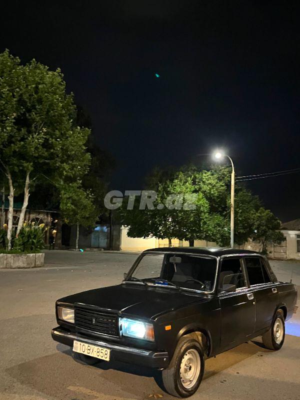 LADA (VAZ) 2107