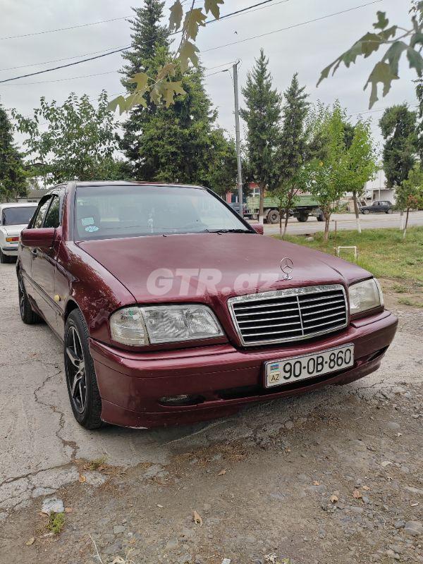 Mercedes C 200