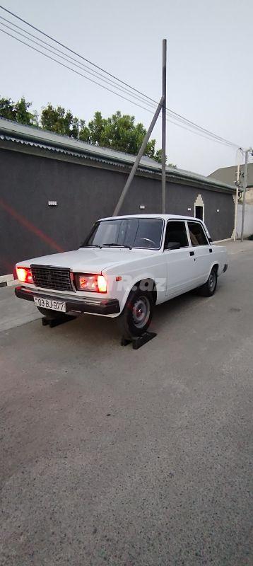 LADA (VAZ) 2107