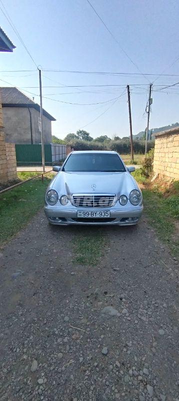 Mercedes E 280
