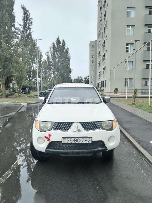 Mitsubishi L200