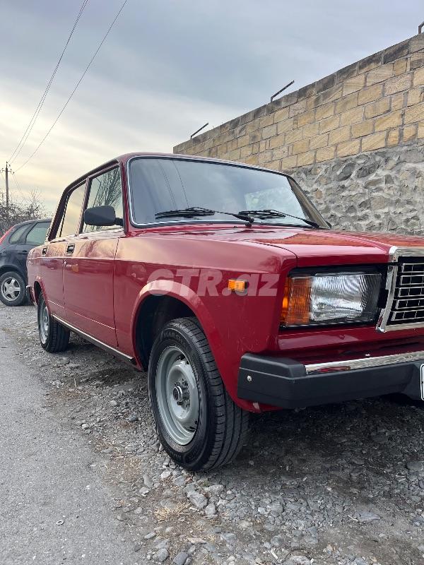LADA (VAZ) 2107