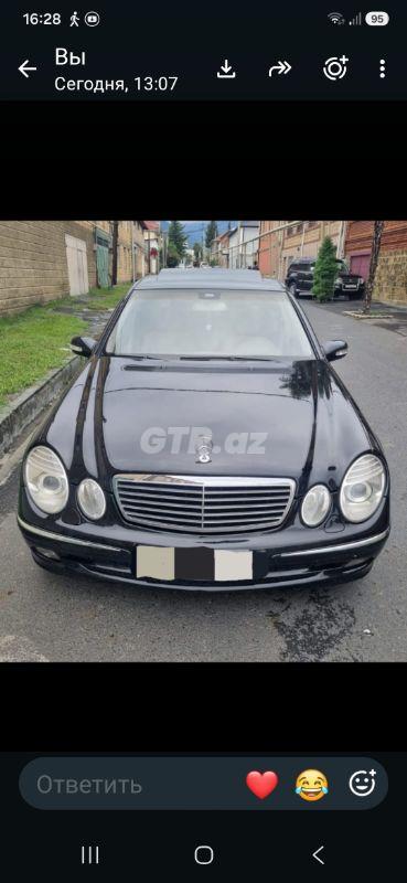 Mercedes E 240