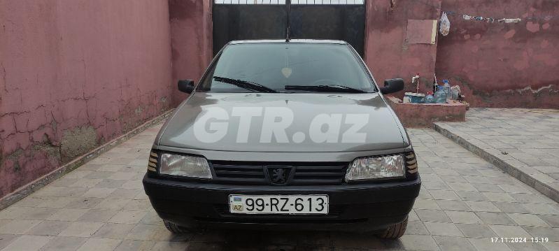 Peugeot 405
