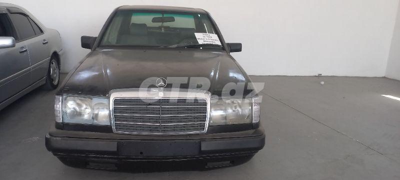 Mercedes 230 E