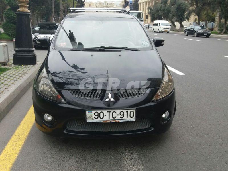 Mitsubishi Grandis