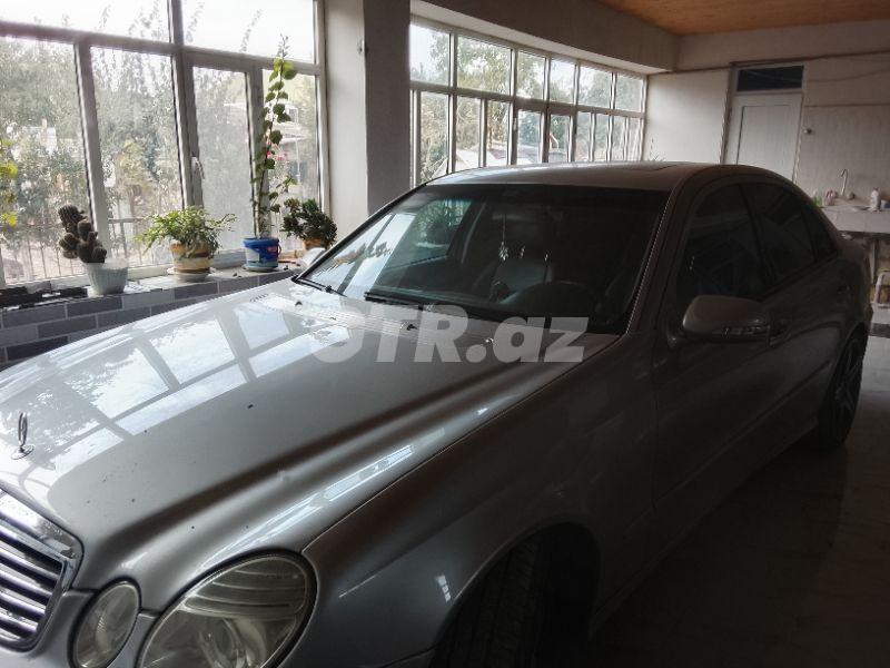 Mercedes 320 E