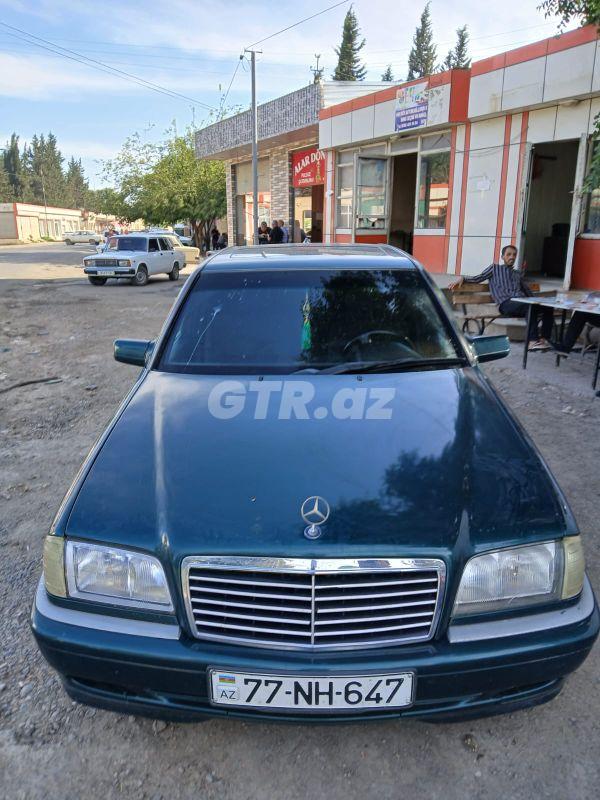 Mercedes C 180