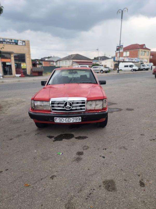 Mercedes 190