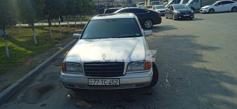 Mercedes C 250
