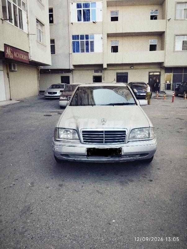 Mercedes C 220
